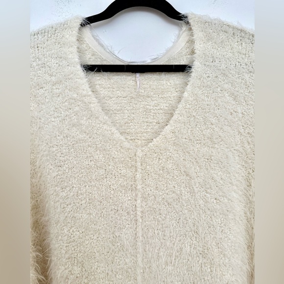 Free People V- Neck Fuzzy Sweater Ivory
Size Medium - Picture 6 of 11